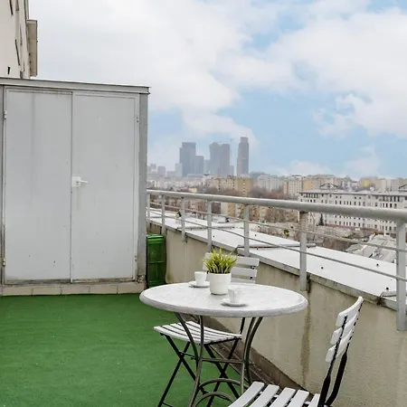 Apartment Floral With Balcony Near Gdanska By Renters *